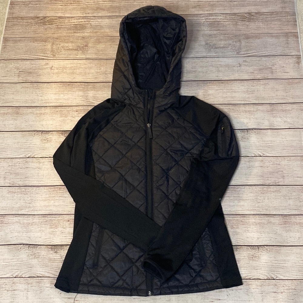 Steve Maddens Womens Quick Dry Hooded Running Jacket